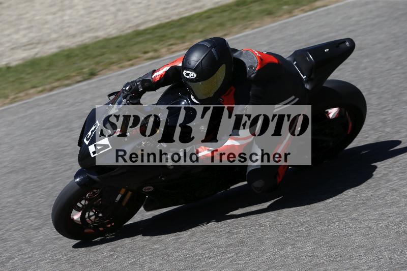 /15 22.05.2026  Plüss Moto Sport  Discover the Bike ADR /Gruppe rot - Race 3/34